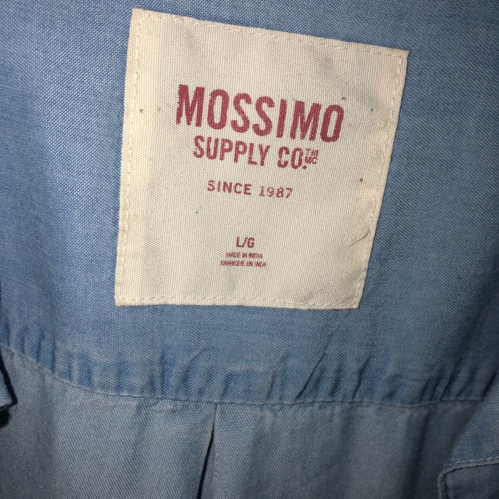 Target button down top - Picture 2 of 3